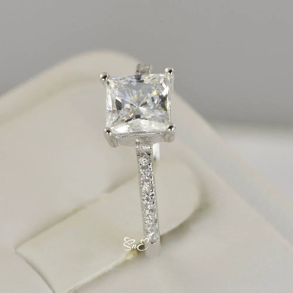 Certified 2.5 ct t.w. Princess Cut Moissanite Diamond Engagement Ring 4-10 - Picture 3 of 5